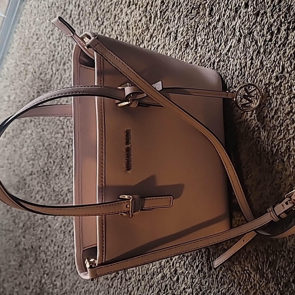 Michael kors purse